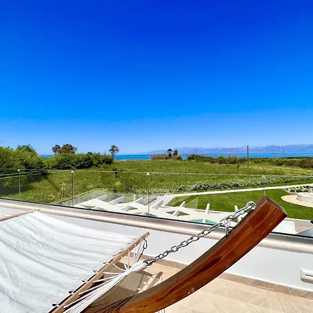 ヴィラ Danune Luxury Beachfront With Private Pool By Dadovillas