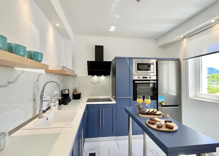 Villa Danune Luxury Beachfront With Private Pool By Dadovillas Astrakeri