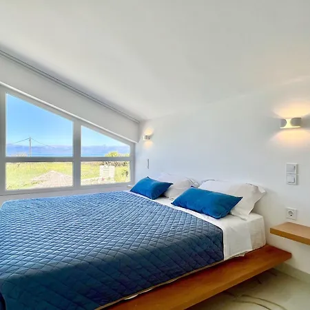 Danune Luxury Beachfront With Private Pool By Dadovillas Astrakeri