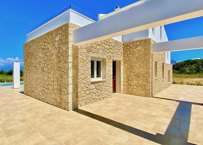 Villa Danune Luxury Beachfront With Private Pool By Dadovillas *